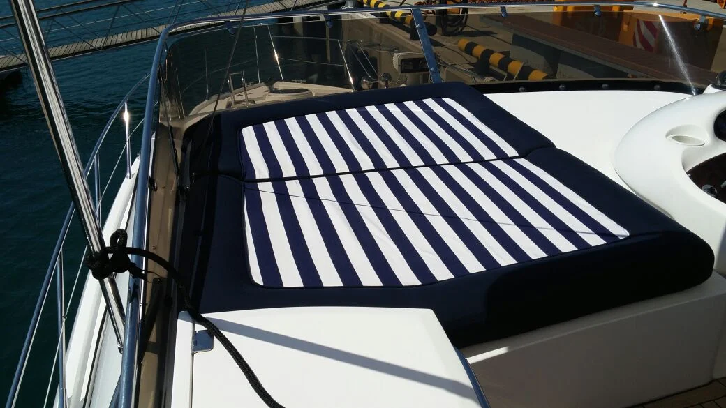 Boat upholstery and marine canvas work in Cascais 5