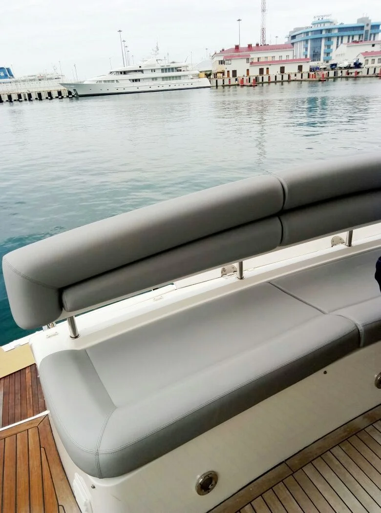 Boat upholstery and marine canvas work in Cascais 6